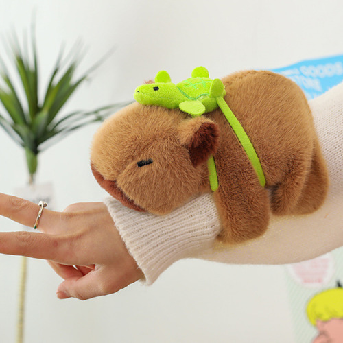 Peluche Capibara Carpincho Pulsera Agarra Muñeca Capybara